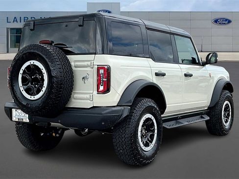 New 2025 Ford Bronco Badlands image 5