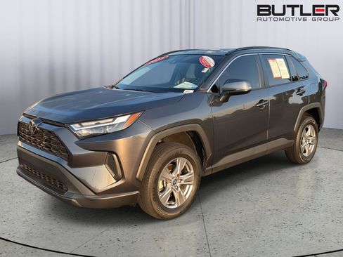 Certified 2023 Toyota RAV4 XLE w/ Convenience Package FWD image 2