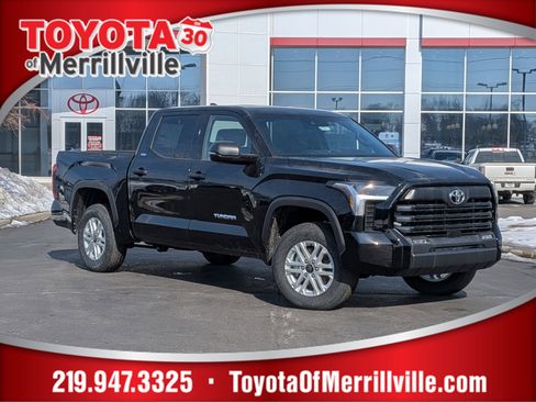 New 2026 Toyota Tundra SR5 w/ SR5 Convenience Package image 1