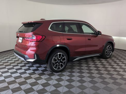 Used 2026 BMW X1 xDrive28i w/ Technology Package image 6