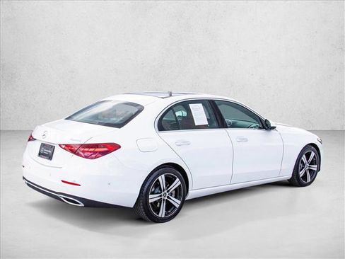 Used 2025 Mercedes-Benz C 300 4MATIC Sedan image 5
