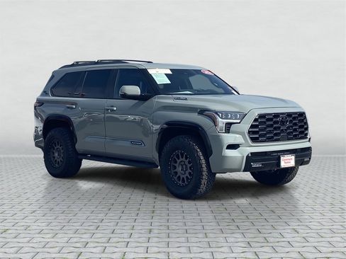 Certified 2025 Toyota Sequoia Platinum image 10