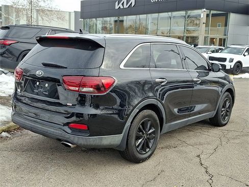 Certified 2019 Kia Sorento LX w/ LX Convenience Package image 6