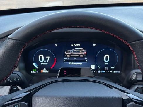 Certified 2025 Ford Explorer ST image 30