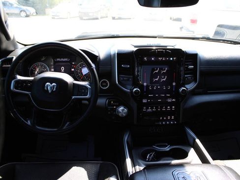 Used 2023 RAM 1500 Laramie AWD/4WD image 11