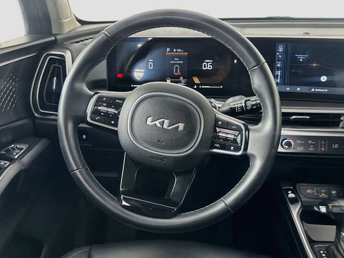 Used 2024 Kia Sorento S FWD image 18