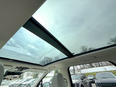 New 2026 Kia Sorento S w/ S Panoramic Sunroof Package AWD/4WD image 39