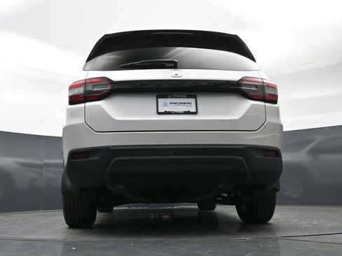 Used 2023 Honda Pilot LX image 23