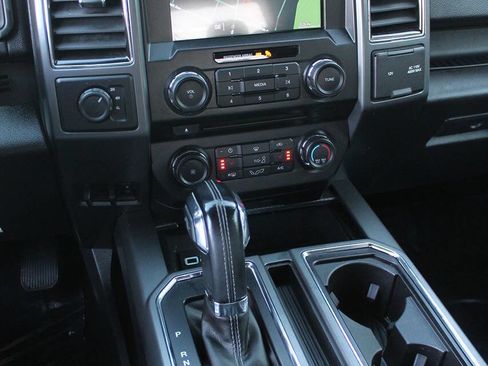 Used 2018 Ford F150 XLT w/ Equipment Group 302A Luxury image 31