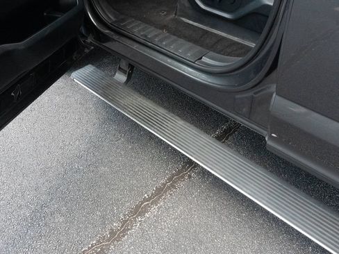 Used 2019 Ford F150 Lariat AWD/4WD image 6