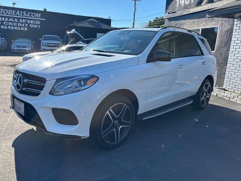 Used 2019 Mercedes-Benz GLE 400 4MATIC w/ Premium 1 Package image 15