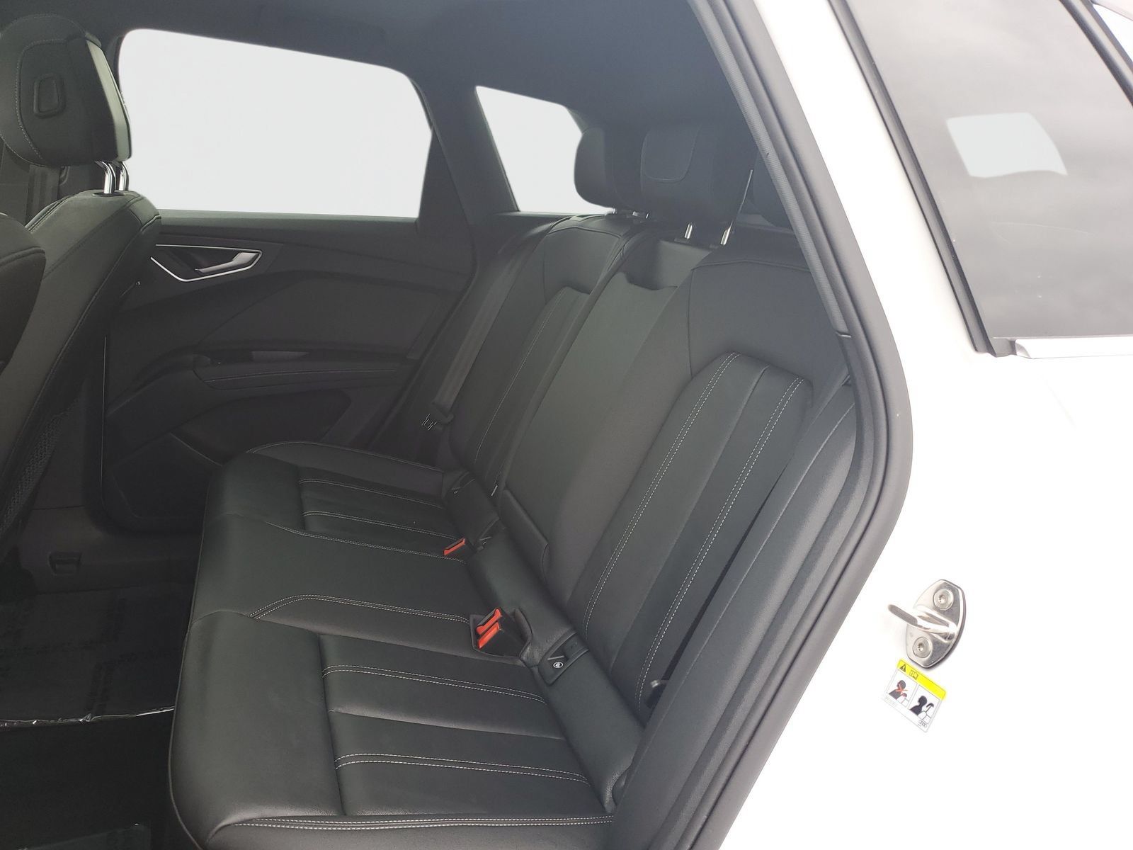 Used 2023 Audi Q4 e-tron Premium Plus AWD/4WD image 13
