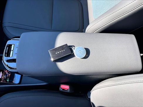 New 2026 Volvo EX30 Plus w/ Climate Package image 35