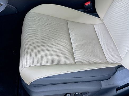 Used 2021 Lexus ES 350 w/ Premium Package image 19