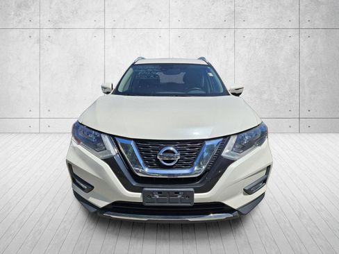 Used 2017 Nissan Rogue SL FWD image 5