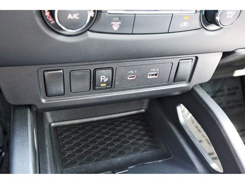 Certified 2024 Nissan Frontier S w/ Technology Package image 23