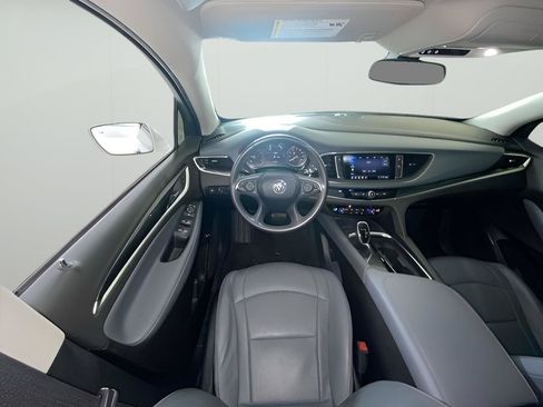 Used 2020 Buick Enclave Essence FWD image 39
