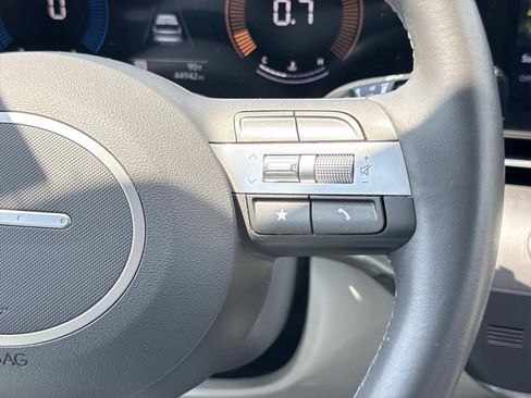 Used 2025 Hyundai Kona SEL AWD/4WD image 14