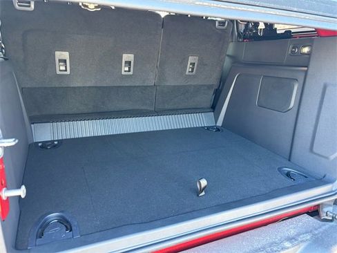 Used 2023 Ford Bronco Wildtrak image 9