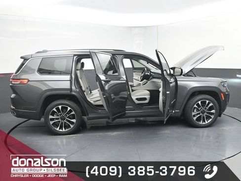 Used 2021 Jeep Grand Cherokee L Overland AWD/4WD image 23