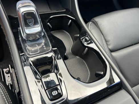 New 2026 Volvo XC40 B5 Plus w/ Protection Package Premier image 9