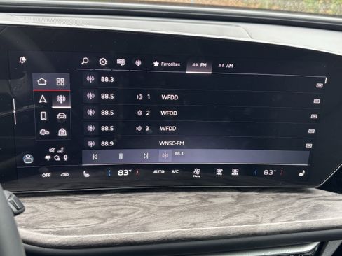 Used 2025 Audi Q5 Premium Plus w/ Premium Plus image 24