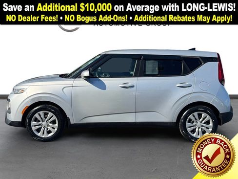 Used 2020 Kia Soul LX image 2