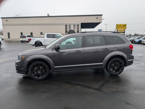 Used 2019 Dodge Journey SE image 5