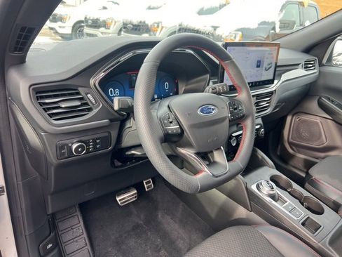 Certified 2023 Ford Escape ST-Line Select w/ Tech Pack #2 image 7