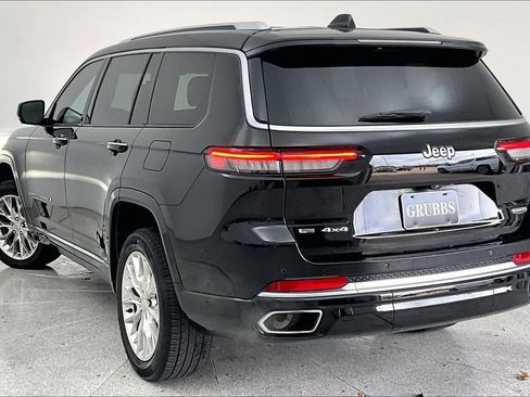 Used 2021 Jeep Grand Cherokee L Summit w/ Luxury Tech Group V image 16
