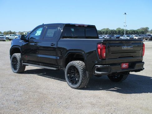 New 2026 GMC Sierra 1500 AT4 w/ AT4 Premium Package image 13