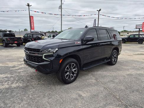 Used 2021 Chevrolet Tahoe Z71 w/ Rear Media and Nav Package AWD/4WD image 7
