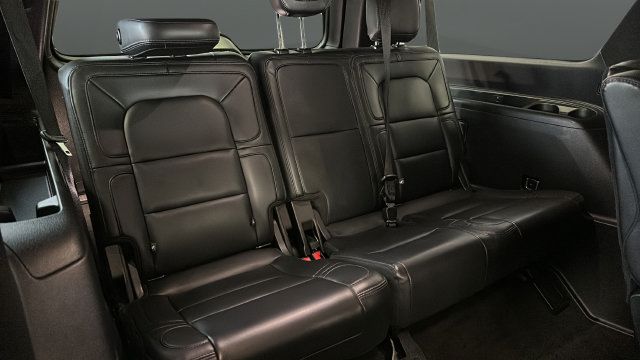 Used 2020 Lincoln Navigator L Reserve w/ Luxury Package AWD/4WD image 25