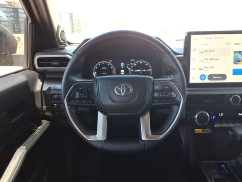 Used 2025 Toyota 4Runner TRD Off-Road Premium AWD/4WD image 20
