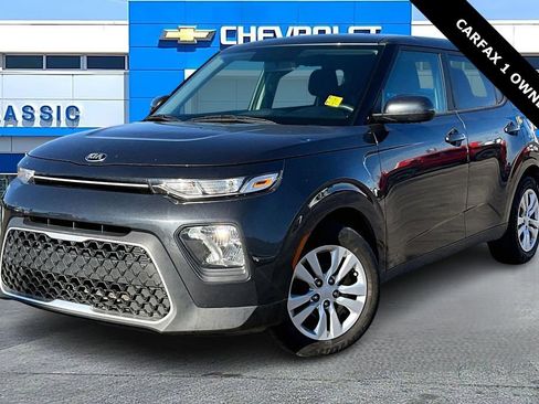 Used 2021 Kia Soul LX image 3