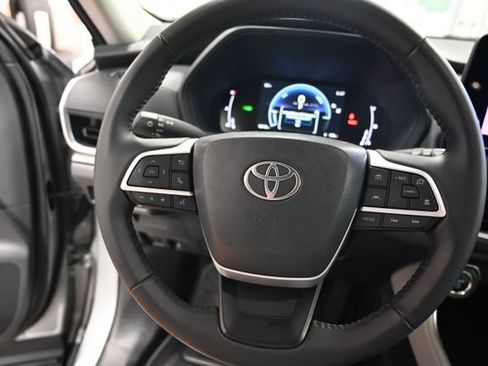 Certified 2025 Toyota Grand Highlander AWD Hybrid image 23