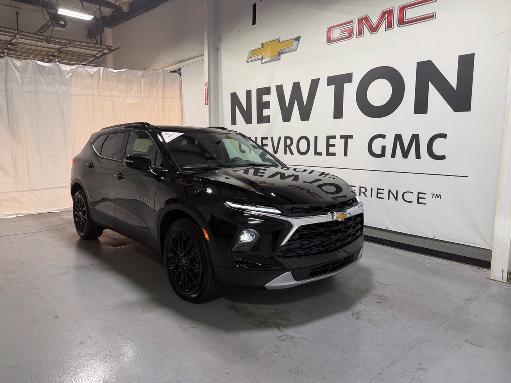 New 2026 Chevrolet Blazer LT w/ LPO, Floor Liner Package FWD image 2