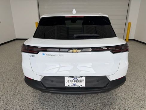New 2026 Chevrolet Equinox EV LT FWD image 4