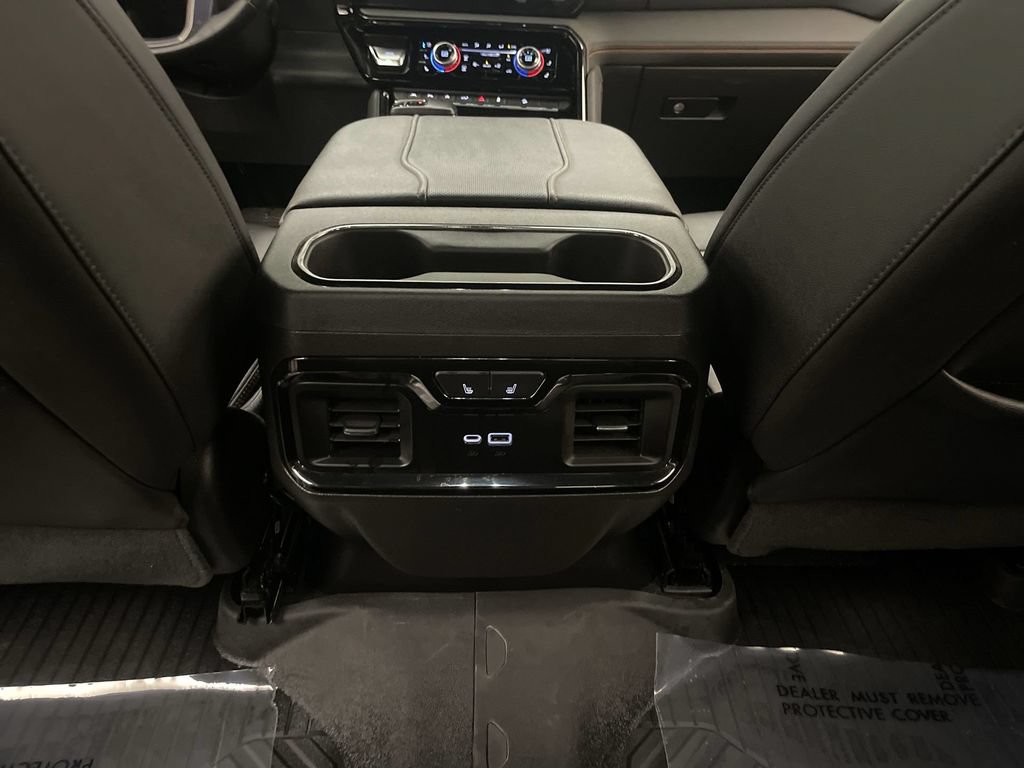 Used 2024 GMC Sierra 1500 AT4 w/ AT4 Premium Package AWD/4WD image 15
