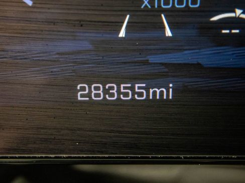 Used 2025 Chevrolet Tahoe LT image 22