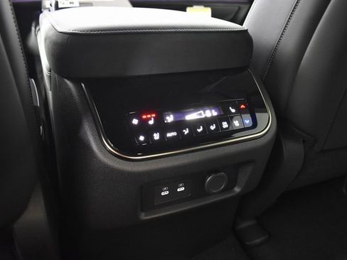 New 2026 INFINITI QX80 4WD image 14