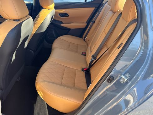 Used 2024 Nissan Sentra SV w/ SV Premium Package image 20