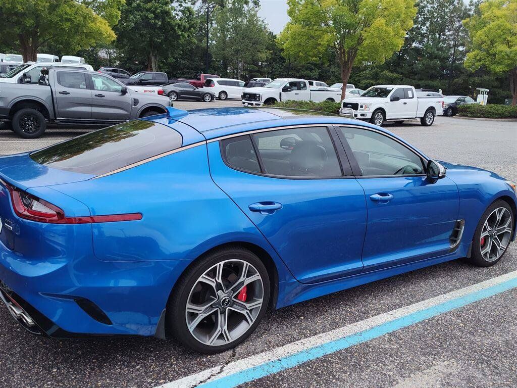 Used 2018 Kia Stinger GT2 AWD/4WD image 3
