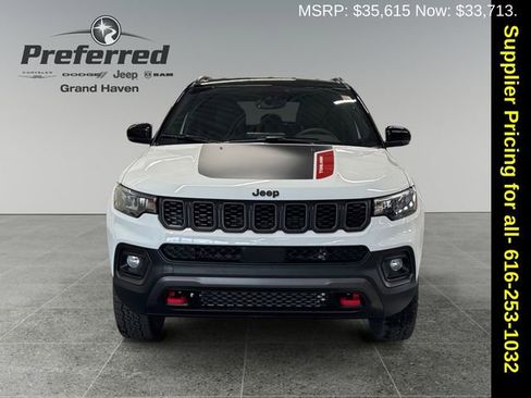 New 2026 Jeep Compass Trailhawk image 12