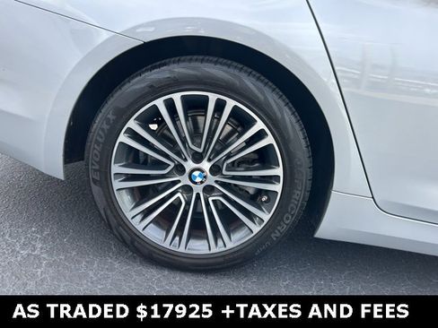 Used 2019 BMW 530i w/ Premium Package image 7
