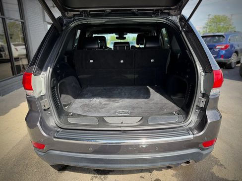 Used 2018 Jeep Grand Cherokee Limited AWD/4WD image 32