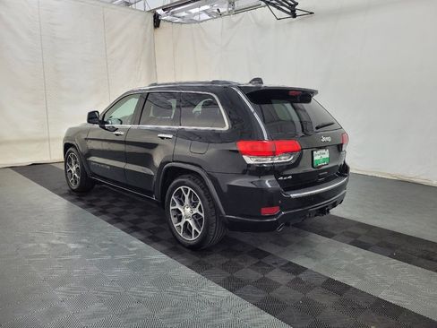 Used 2019 Jeep Grand Cherokee Overland AWD/4WD image 5