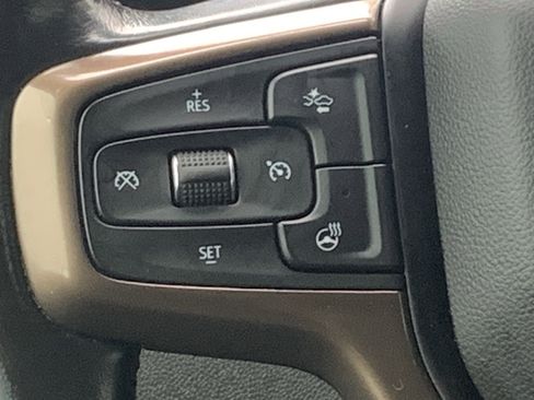 Used 2020 Chevrolet Silverado 1500 High Country w/ Technology Package image 19