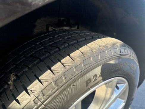 Used 2022 Ford Edge Titanium image 25