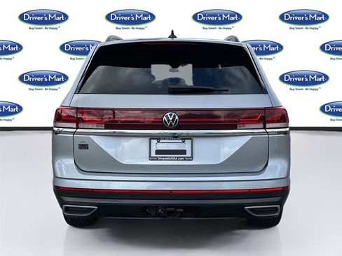Used 2025 Volkswagen Atlas SE FWD image 6